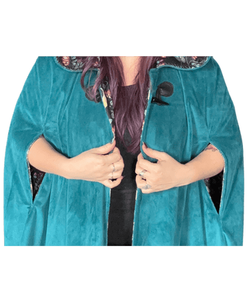 Bibiy【MELINDA CAPE】 Deluxe Minky Cloak - Customizable Hooded Cape – FireflyBazaarTX