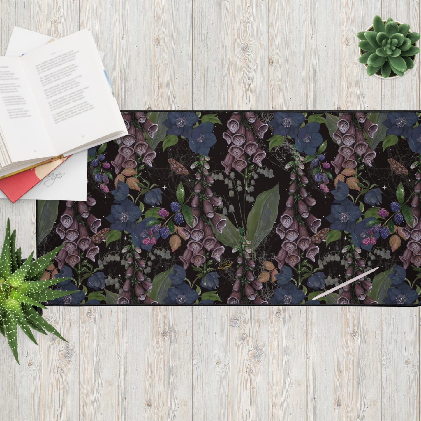 Desk mat - Poison Garden